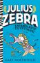 Text: "Julius Zebra: Entangled with the Egyptians!" Darunter ein Zebra in ägyptischer Kleidung mit Pfeilen und Pyramiden im Hintergrund.
