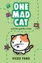 "ONE MAD CAT and the garden clues", "#2", "VICKY FANG". Illustration einer wütenden Katze, Schmetterling, Kamera, Blume., Buch
