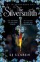 "The Selvaren Book One: The Silversmith" von LJ Claren. Ein brennendes Schwert mit blauen Blumen umgeben.