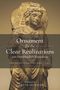 „Ornament for the Clear Realizations“ steht im Vordergrund, dahinter eine buddhistische Statue in goldenen Tönen.