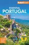 "Essential Portugal" in großen Buchstaben vor einer Burg auf einem grünen Hügel mit weitem Blick über eine Waldlandschaft., Buch