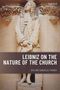 „LEIBNIZ ON THE NATURE OF THE CHURCH“ von Avelino González-Ferrer. Statue eines Mannes in historischer Kleidung.