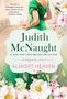 Text: "Judith McNaught, ALMOST HEAVEN." Frau im grünen Kleid mit Fächer, umgeben von Blumen. Elegant und romantisch.