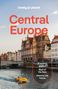 „Central Europe“, „8 country guides“, „Best of the Alps“, „Historic old towns“. Im Hintergrund ein Kanal mit Altbauten., Buch