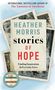 "Stories of Hope" von Heather Morris. Im Hintergrund unscharfe Fotos. Oben wird eine Bestseller-Autorin erwähnt.
