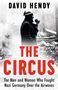 Text: "David Hendy, The Circus, The Men and Women Who Fought Nazi Germany Over the Airwaves."   
Bild: Person mit Mikrofon., Buch