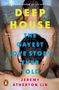 "DEEP HOUSE. THE GAYEST LOVE STORY EVER TOLD. JEREMY ATHERTON LIN." Zwei Männer in Badewanne, Rückenansicht, Penguin-Logo., Buch