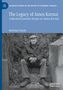 "The Legacy of Janos Kornai: Collected Economic Essays on Janos Kornai" von Mehrdad Vahabi. Mann sitzt auf Stufen., Buch