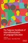 "The Palgrave Handbook of Internationalization of Language Education" steht auf einem bunten, abstrakten Cover., Buch