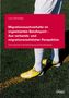 Text auf rotem Hintergrund: "Lars Schneider. Migrationssachverhalte im organisierten Berufssport – Aus verbands- und migrationsrechtlicher Perspektive. Unter besonderer Berücksichtigung des Berufsfußballs." Darunter: Ein Feld und Fußballerbeine mit gelben Schuhen. Logo: weblaw.
