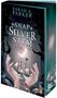 „To Snap a Silver Stem – Verrat“ Sarah A. Parker. Hände halten ein Schiff, darunter Rosen. Ein stilisierter Mond im Hintergrund.