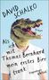 Text: "DAVID SCHALKO, Als ich mit Thomas Bernhard mein erstes Bier trank, Roman, Kiepenheuer & Witsch". Person mit Krokodilmaske., Buch