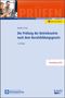 "Die Prüfung der Betriebswirte nach dem Berufsbildungsgesetz, 3. Auflage. Verordnung 2020." Zwei Personen am Computer., 1 Buch und 1 Diverse