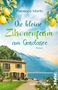 „Rebecca Martin, Die kleine Zitronenfarm am Gardasee, Roman“. Gelbes Haus an einem See mit Zitronenbäumen., Buch