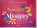 Text: "Summer of Mexican Mystery. Eine Romance zum Miträtseln." Bunte Blumen auf rotem Hintergrund., Buch