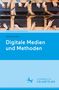 Text: "Jörg Noller - Digitale Medien und Methoden" auf blauem Hintergrund. Oben Hände an Laptops auf Holztischen. Logo unten.