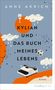 "Kylian und das Buch meines Lebens" von Anne Akrich. Eine Schreibmaschine, ein Weinglas und Wolkenillustrationen., Buch