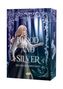 Text: "Nadine Hofstetter, Blood and Silver, Ruf des Silberfuchses". Illustration: Frau im Wald mit Dolch, Mondlicht., Buch