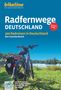 "Radfernwege Deutschland, 300 Radreisen in Deutschland, Das Standardwerk, Sonderpreis €16,-." Fahrrad vor See und Wiese.