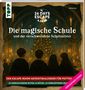 „Die magische Schule und der verschwundene Schulmeister“. Ein großes Weihnachtsbaum in einer festlichen Halle.