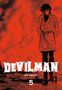 „DEVILMAN 5“ von Go Nagai. Eine Person in einem Mantel, vor einem intensiven orangefarbenen Hintergrund., Buch
