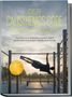 Der Calisthenics Code Komplettkurs; Push, Pull, Core & Mobility; Person trainiert draußen an einer Stange.