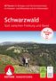 "60 Touren im Breisgau und Hochschwarzwald... Schwarzwald: Süd: zwischen Freiburg und Basel. Zwei Wanderer genießen die Aussicht."