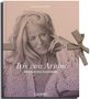 Text: "Nadja Schälter, Iris von Arnim, Königin des Kaschmirs, Callwey." Frau in einem Strickpullover, nachdenklich lächelnd., Buch