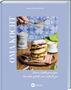 "Oma kocht: Unsere Lieblingsrezepte, bewahrt, geliebt und einfach gut" steht auf einem Buchcover mit Pfannkuchen., Buch