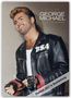"GEORGE MICHAEL OFFICIAL 2026 CALENDAR" steht in der oberen rechten Ecke. Ein Mann in schwarzer Lederjacke lächelt.