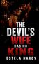 "The Devil's Wife Has No King" von Estela Hardy. Dunkle, intime Szene eines Paares in eleganter Kleidung., Buch