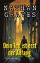 „Dein Tod ist erst der Anfang“. Eine düstere Straßenszene bei Sonnenuntergang. Schattenhafte Gestalt im Vordergrund., Buch