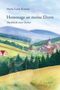 „Hommage an meine Eltern“ von Maria-Luise Kristen. Eine Landschaft mit einem Dorf und einem transparenten Kinderumriss., Buch