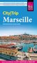 "City|Trip Marseille" von Michaela Beimfohr, Markus Bingel. Blick auf Hafen, Boote und Stadt; Basilika im Hintergrund., Buch