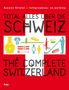 "TOTAL ALLES ÜBER DIE SCHWEIZ" und "THE COMPLETE SWITZERLAND". Objekte wie Berge, Skier und Alphorn.