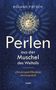Text: "Perlen aus der Muschel des Weltalls" auf funkelndem, blauem Hintergrund mit stilisiertem Sonnengesicht., Buch