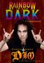 "RAINBOW IN THE DARK - Die Autobiografie. Ronnie James Dio mit Mick Wall und Wendy Dio." Ein Mann zeigt Handzeichen.