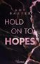 "AMY BAXTER HOLD ON TO HOPES" steht auf einem schwarzen Hintergrund mit rosa und goldenen Rissen. Unten ein Herz-Logo mit "be HEARTBEAT".