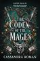 „RAVEN SAGA III“, „WHOSE SIDE WILL YOU CHOOSE IN THE FIGHT FOR FREEDOM?“, „THE CODEX OF THE MAGES“, „CASSANDRA ROMAN“. Goldene Verzierungen, Schwerter, ein Helm und Raben., Buch
