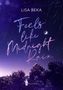 Text: „Lisa Beka: Feels like Midnight Rain“. Logo: Wreaders. Dunkler Himmel, Regen, Halbmond, silhouettierte Bäume., Buch