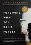 „Forgiving What You Can’t Forget“ in Weiß auf Schwarz, Frau malt Wand weiß. Obenstehender Text: Lysa TerKeurst., Buch