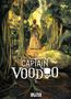 "Captain Voodoo, 3. Das Ende von Port Royal". Eine Frau in einem gelben Kleid steht in einem dicht bewachsenen Wald.