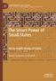 „The Smart Power of Small States: An in-depth Study of Qatar“ von Khalid Abdulaziz Al-Khulaifi. Brauner Hintergrund mit geometrischem Muster., Buch
