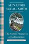 Titel: "The Subtle Pleasures of Indiscretion", Autor: Alexander McCall Smith. Illustration eines Tempels vor Stadtlandschaft., Buch