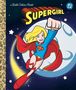 "Supergirl" in gelben Buchstaben, fliegende Heldin vor Mond, blondes Haar, rotes Cape, blaue Kleidung mit "S"-Emblem., Buch