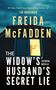 Text: "The Housemaid" - Freida McFadden. "The Widow's Husband's Secret Lie." Silhouette im Fenster vor blauem Himmel., Buch
