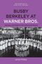 BUSBY BERKELEY AT WARNER BROS. Frauen in weißen Kleidern, in Kreisen tanzend, Spiegelung im Hintergrund.