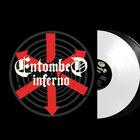 Text "Entombed Inferno" auf Plattenhülle, Schwarze und weiße Schallplatte daneben. Rotes, kreuzähnliches Symbol.