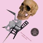 Text: "FELIX LABAND - DARK DAYS EXIT Extended Version." Illustration mit Skelettkopf und Person auf einem Stuhl in Rosa Hintergrund.