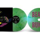Texte "BEACH BUNNY" auf grün marmorierter Vinylplatte. Illustration eines bunten Hasen auf schwarzem Hintergrund.